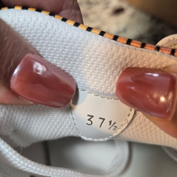 NEW Christian Louboutin Fun Vieira Orlato Flat Sneaker in Orange and Pink 37.5 - Picture 11 of 12